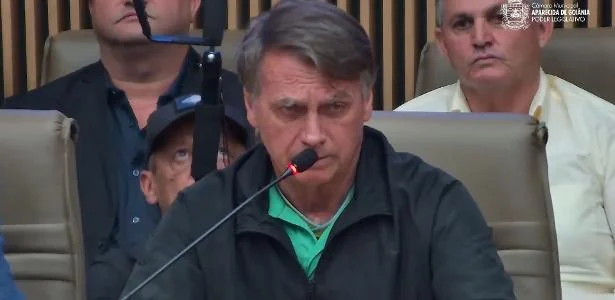 Após passar mal, Bolsonaro fará consulta com médico que fez última operação